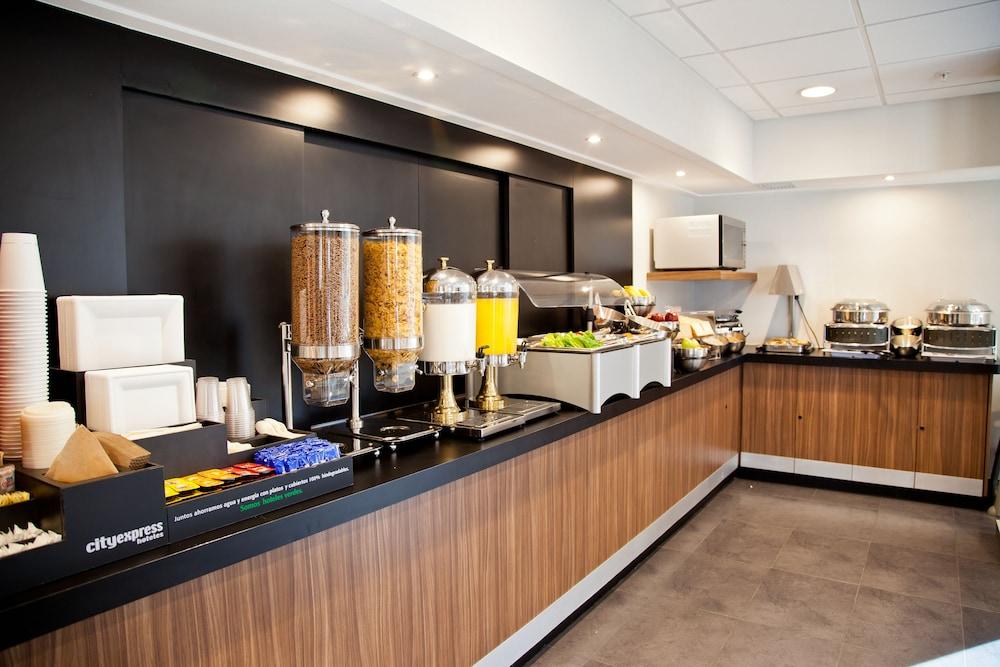 City Express By Marriott كيداد فيكتوريا المظهر الخارجي الصورة