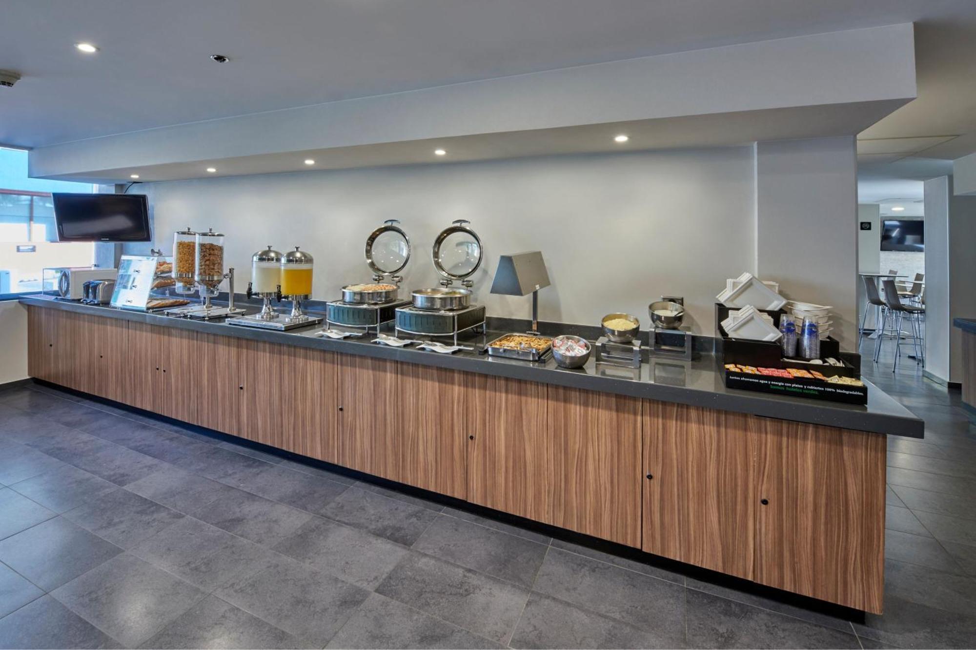 City Express By Marriott كيداد فيكتوريا المظهر الخارجي الصورة