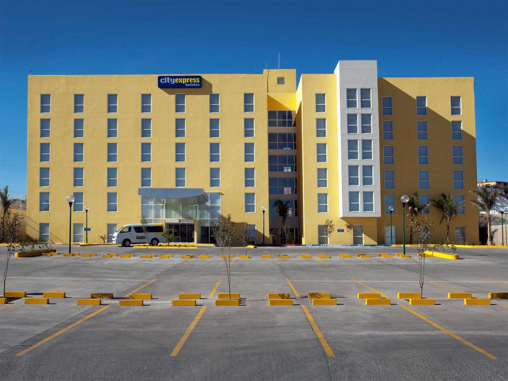 City Express By Marriott كيداد فيكتوريا المظهر الخارجي الصورة